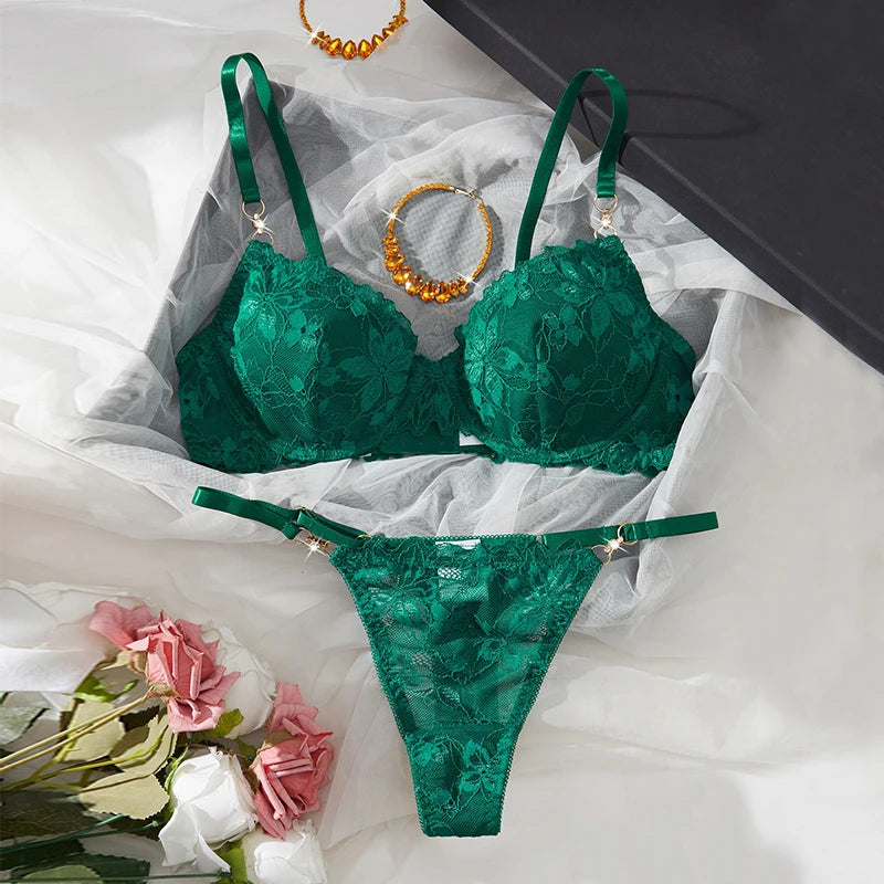 Emerald Bloom Lace Lingerie Set